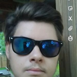 Meet your Posher, Gary